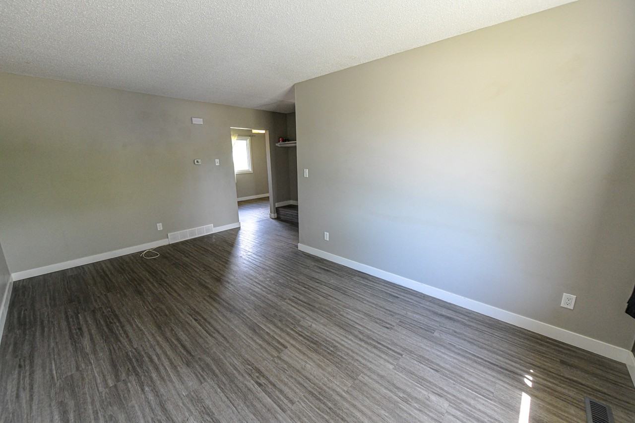 9306A 108 Ave - Photo 7 of 18