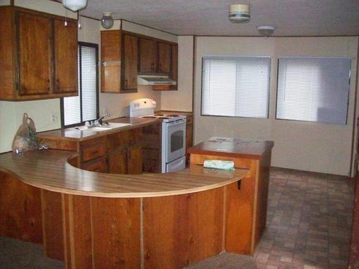 114 Stringham Rd - Photo 2 of 10