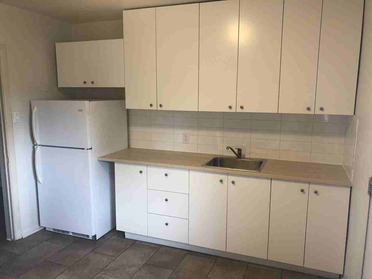 8422 Willoughby Dr - Photo 3 of 20