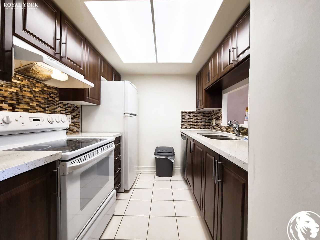 2250 Lawrence Ave E - Photo 2 of 21