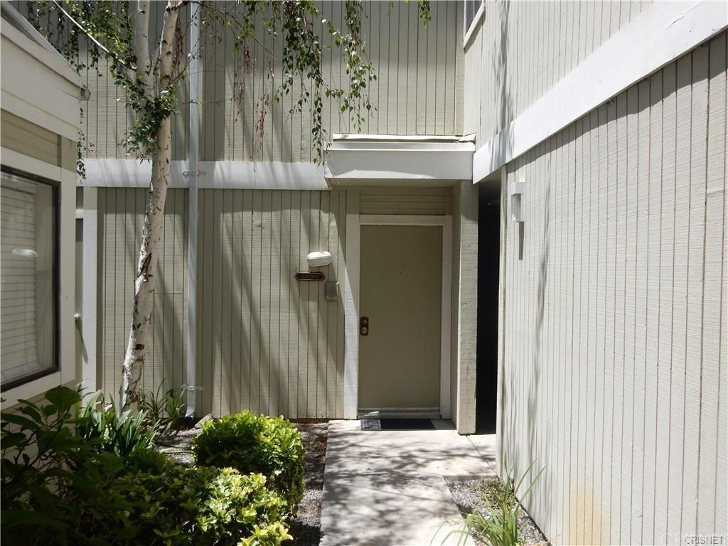 22139 Burbank Blvd - Photo 3 of 28