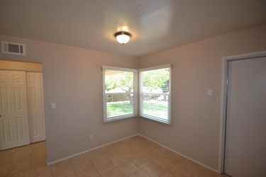 7457 Seine Ave - Photo 2 of 10