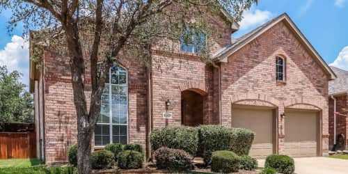 1201 Wilson Dr - Photo 2 of 30