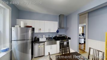 featured image of 147 Columbia St #3L