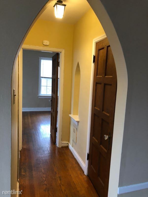 7520 York Dr - Photo 3 of 12