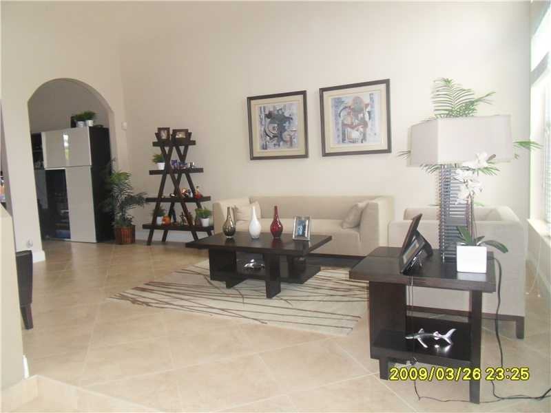 5827 NW 125th Ave - Photo 2 of 11