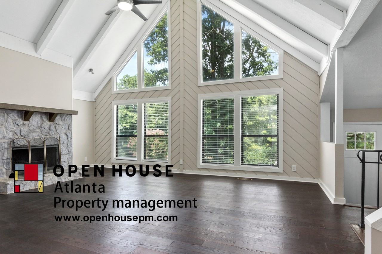 570 Charing Cross Dr - Photo 3 of 17