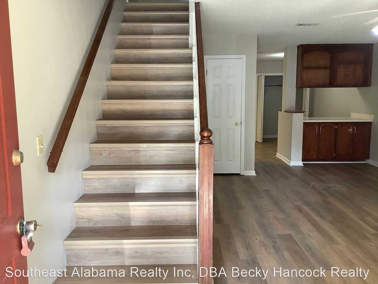 196 Lakeview Dr - Photo 2 of 21