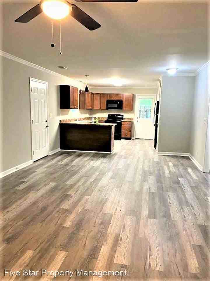 309 Leisure Ct - Photo 3 of 11