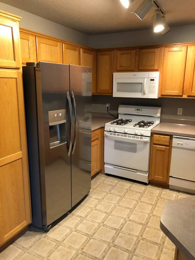 9004 Marsh Run St - Photo 2 of 5