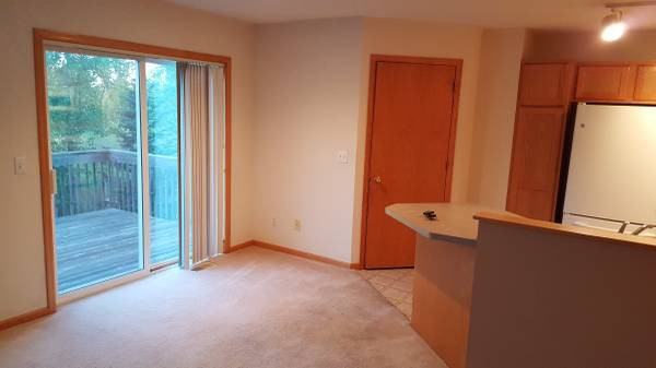 9004 Marsh Run St - Photo 3 of 5