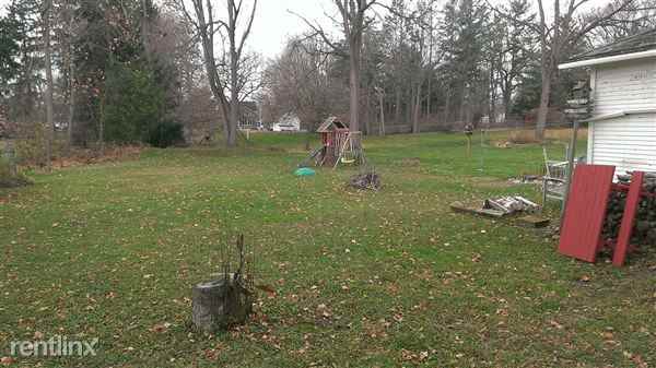 1019 N Adams St - Photo 2 of 3