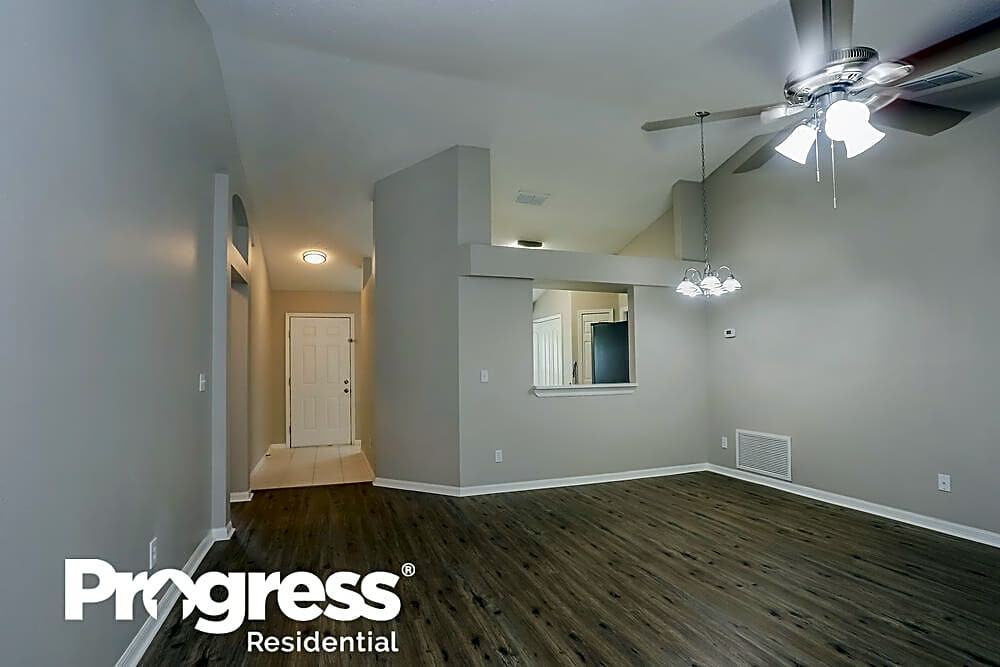 5910 Erhardt Dr - Photo 3 of 16