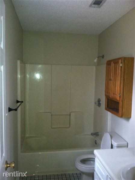 247 Henson Rd - Photo 3 of 9