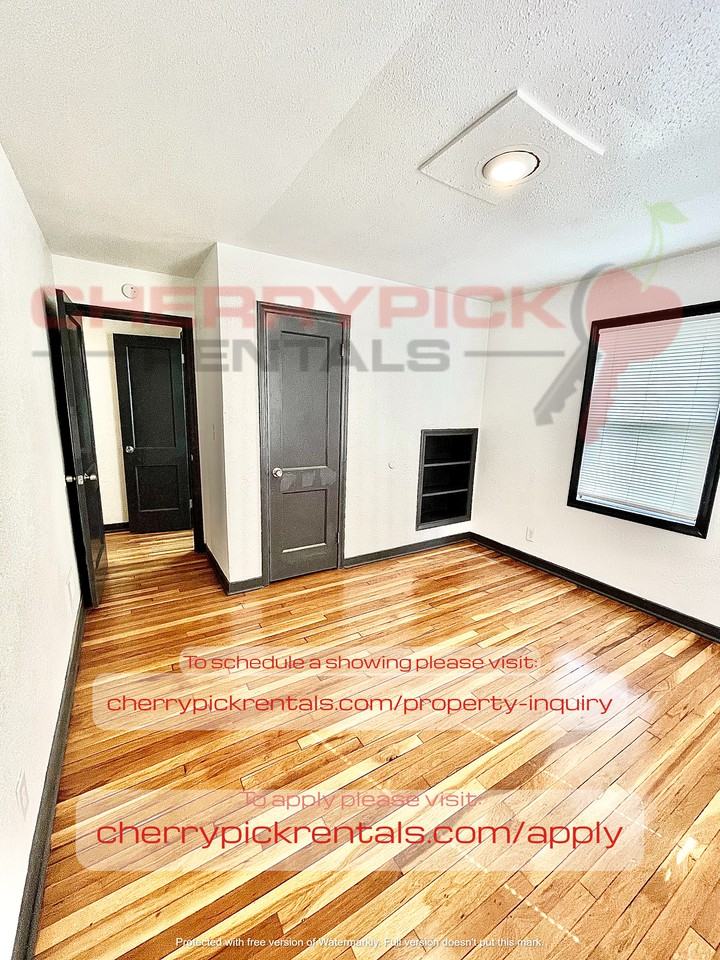 4521 Hamilton Street #1/2 - Photo 3 of 12
