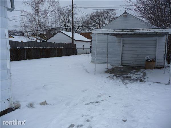 8475 Timken Ave - Photo 3 of 19