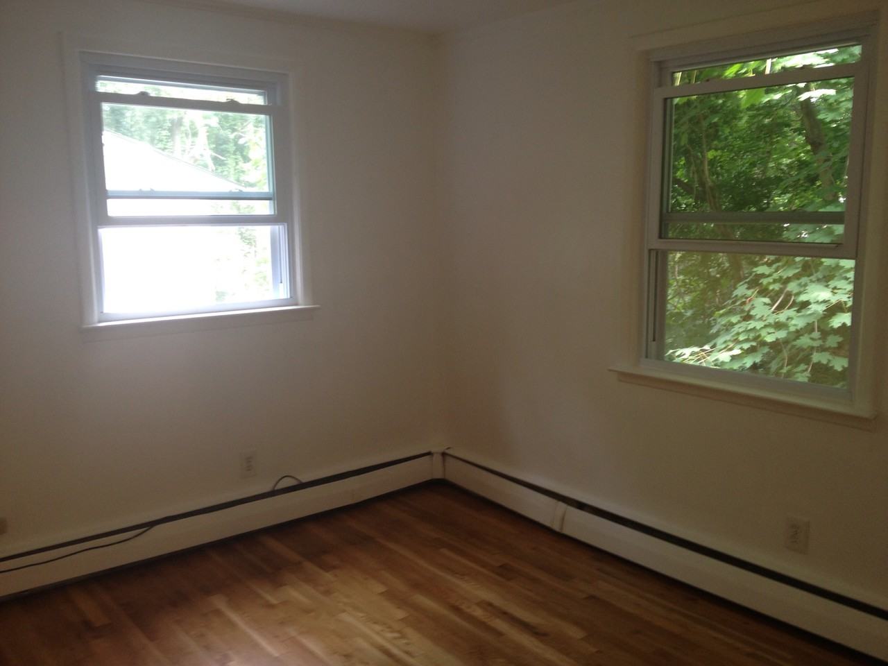 46 Roosevelt Ave #B - Photo 2 of 10