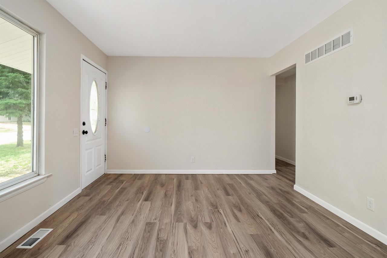 1240 Mullanphy Rd #1 - Photo 3 of 27