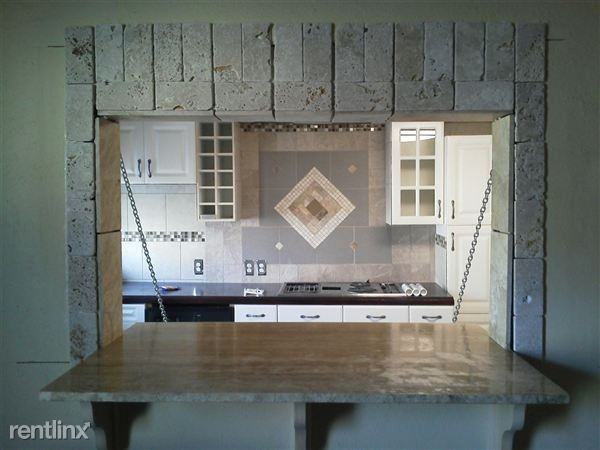 2902 E 47th St - Photo 2 of 9