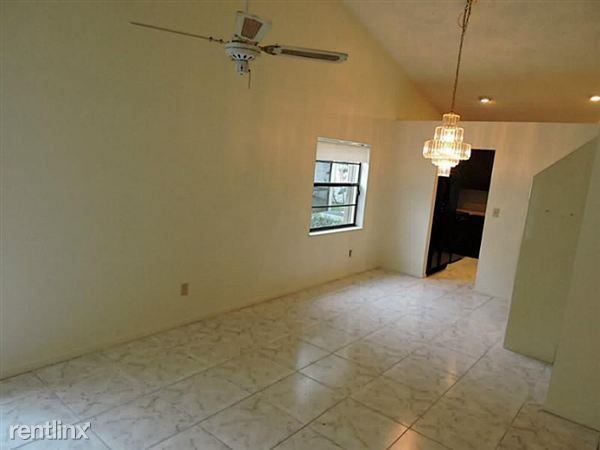 486 Shadow Wood Ln #486 - Photo 3 of 19