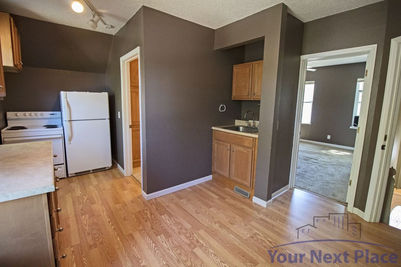 1209 10th Avenue South #2 - Photo 4 of 8