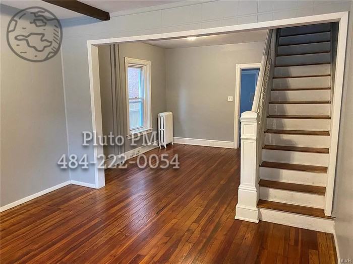 432 E Laurel St - Photo 3 of 15