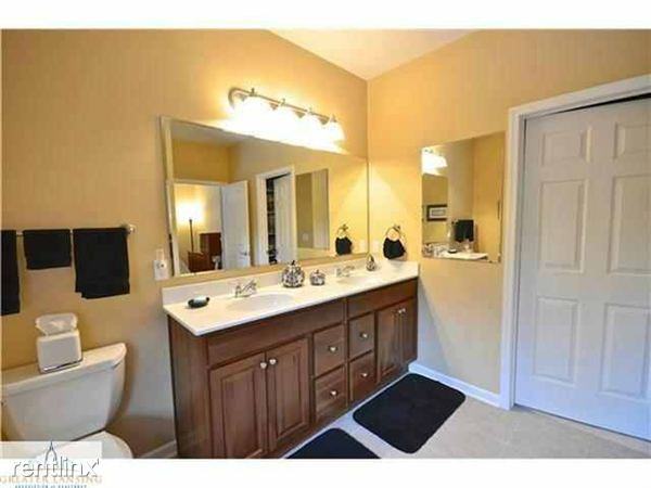 Autumn Park Condominiums - Photo 3 of 10