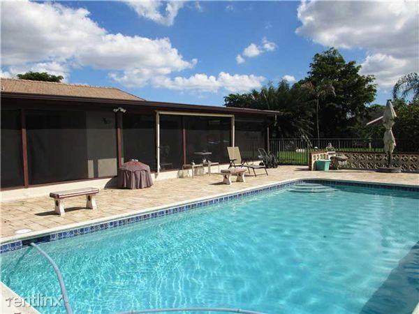 3700 NW 107th Terrace #1 - Photo 3 of 4