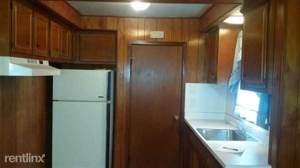 15016 Beech-Daly Rd - Photo 2 of 7