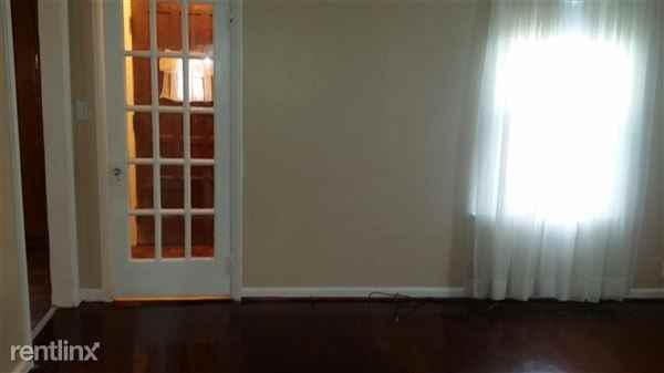 15016 Beech-Daly Rd - Photo 3 of 7