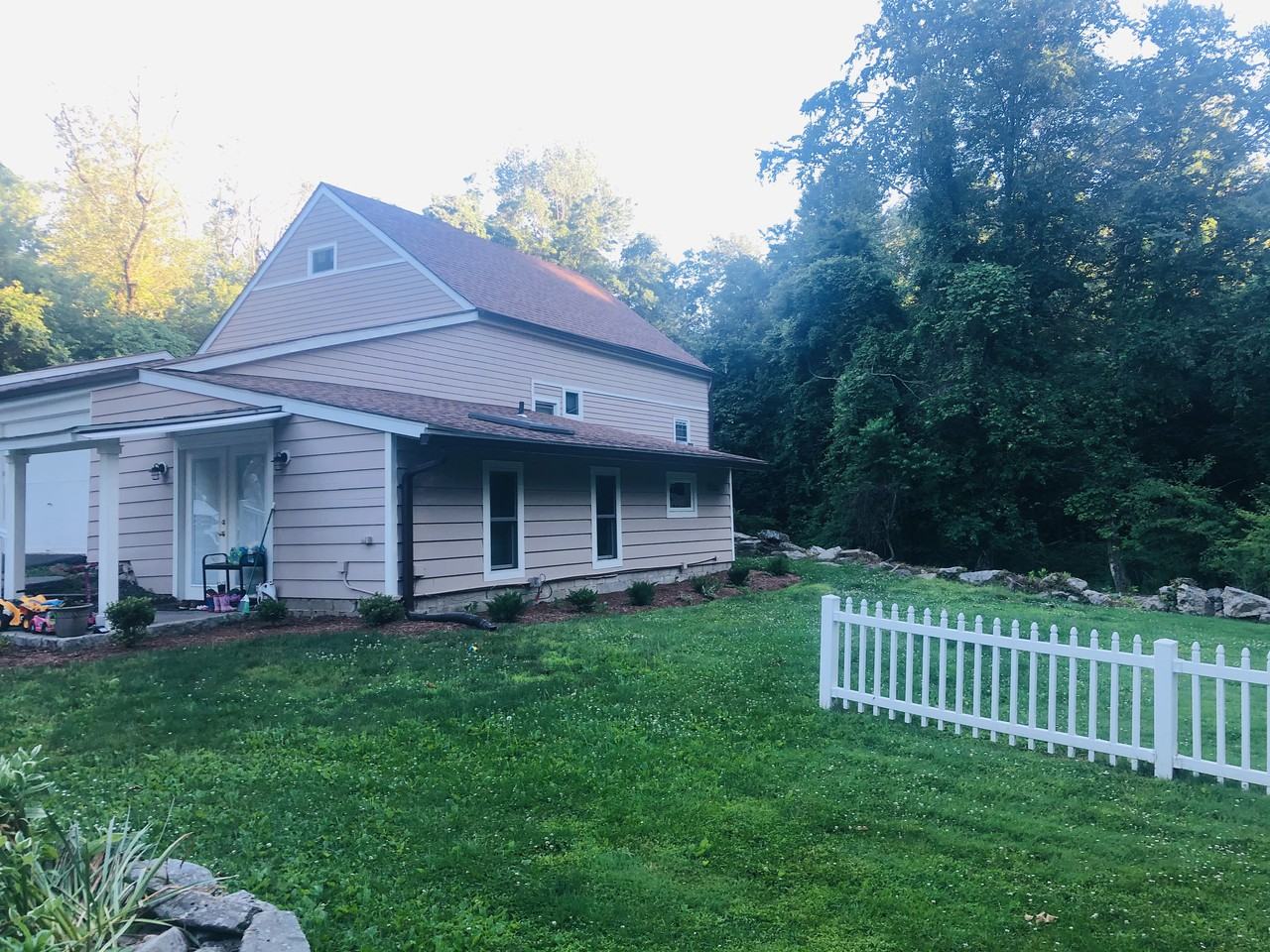 Home for rent in Greenwich. - Photo 2 of 16