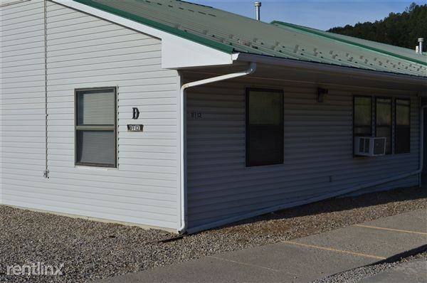 Camelot Place Apartments - Photo 2 of 8