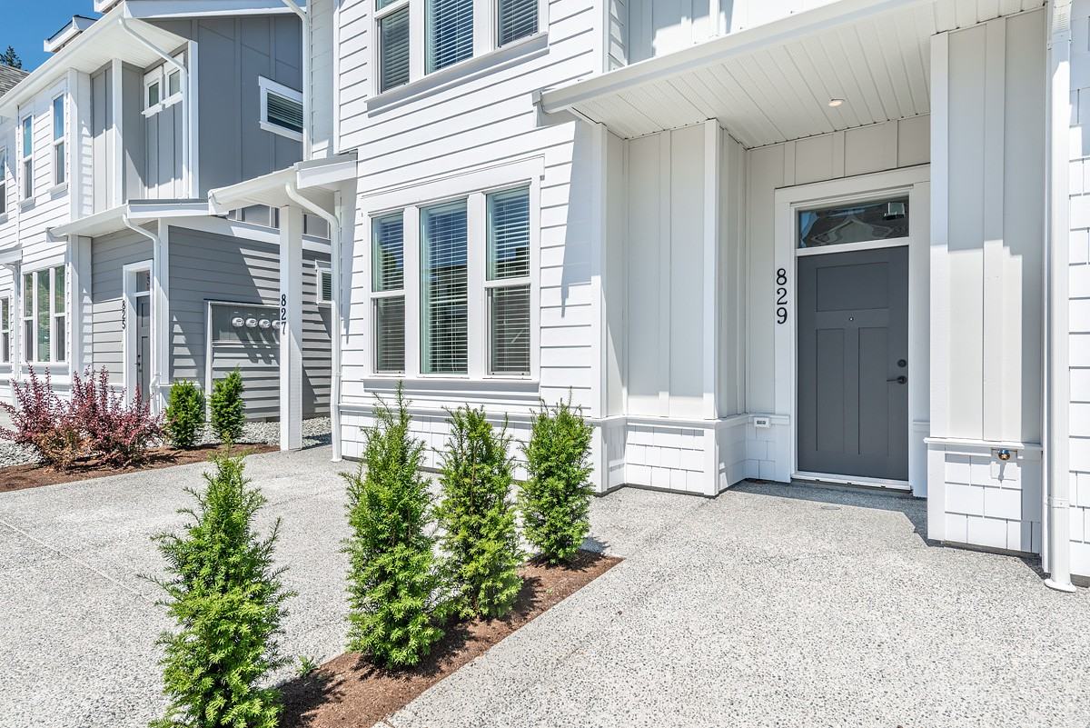 Bear Mountain Townhomes - Photo 2 of 19