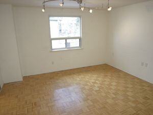 5 Denton Ave - Photo 2 of 9