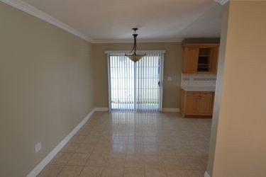 11657 Angell St - Photo 3 of 8