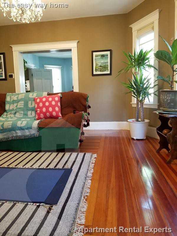 18 Aberdeen Rd #1 - Photo 2 of 13