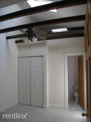 2222 Gough St - Photo 3 of 8