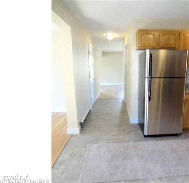 44 Main St - Photo 2 of 5