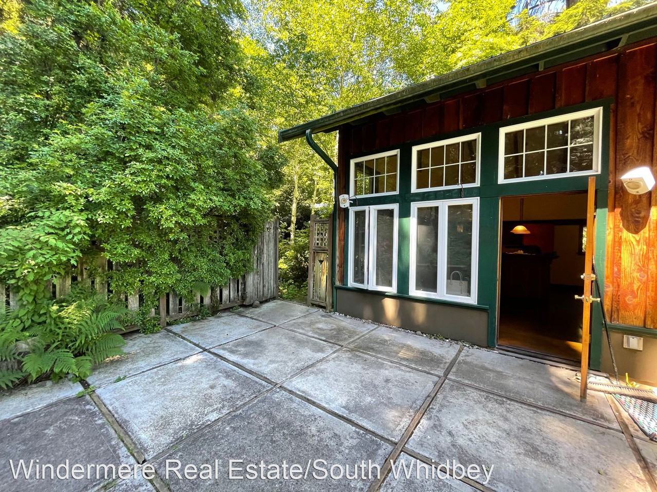 4200 Archwood Ct - Photo 2 of 32