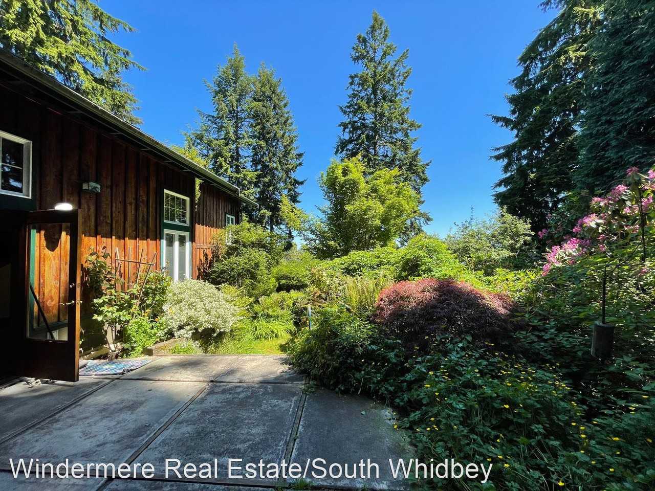 4200 Archwood Ct - Photo 3 of 32