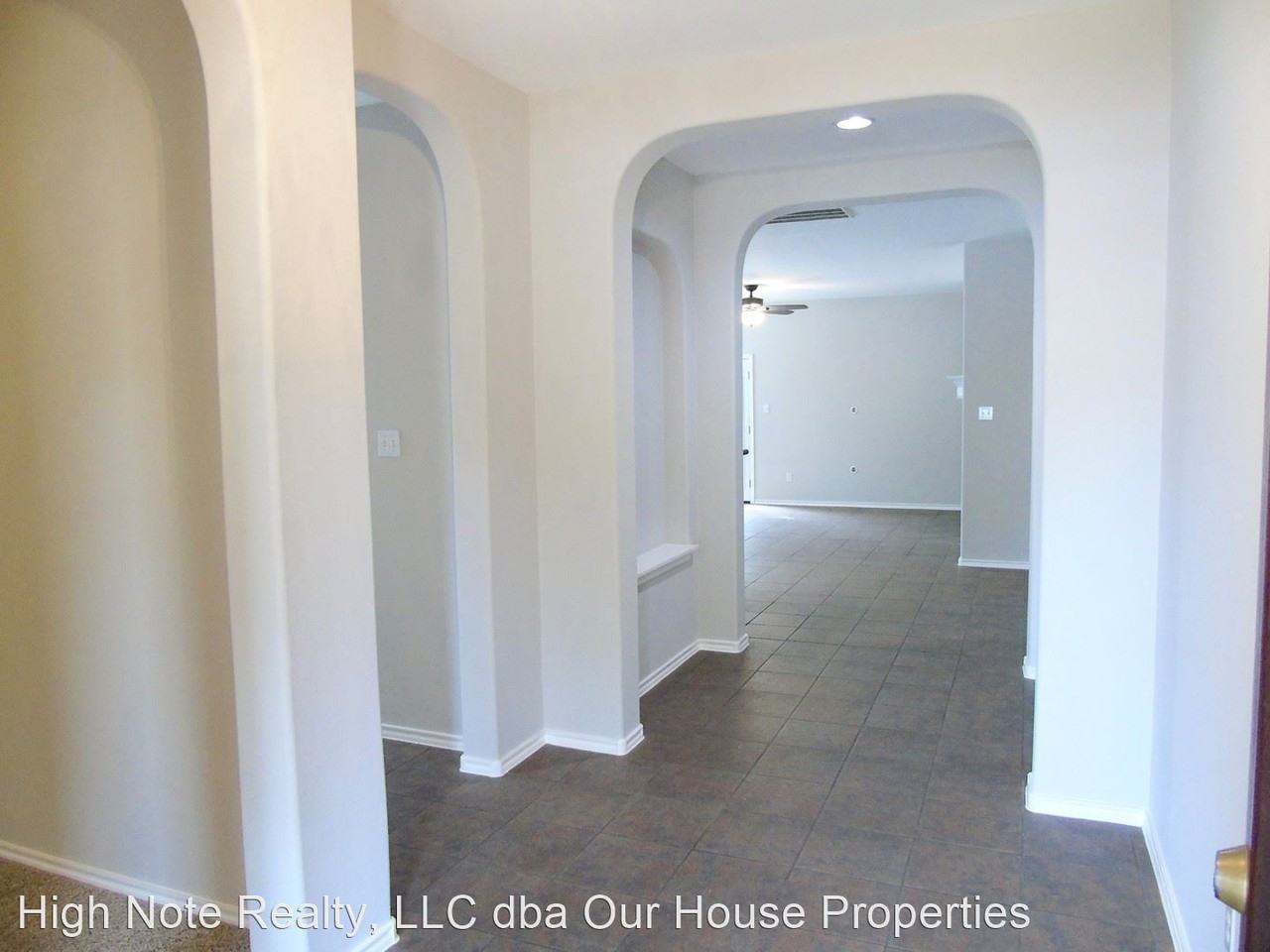 3721 Pine Needle Cir - Photo 3 of 30