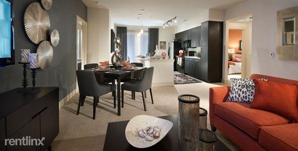 2501 Bennett Ave - Photo 3 of 6