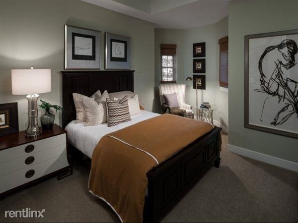 2700 Hood St - Photo 3 of 6