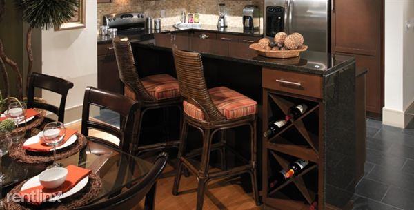 2323 N Houston St - Photo 2 of 6