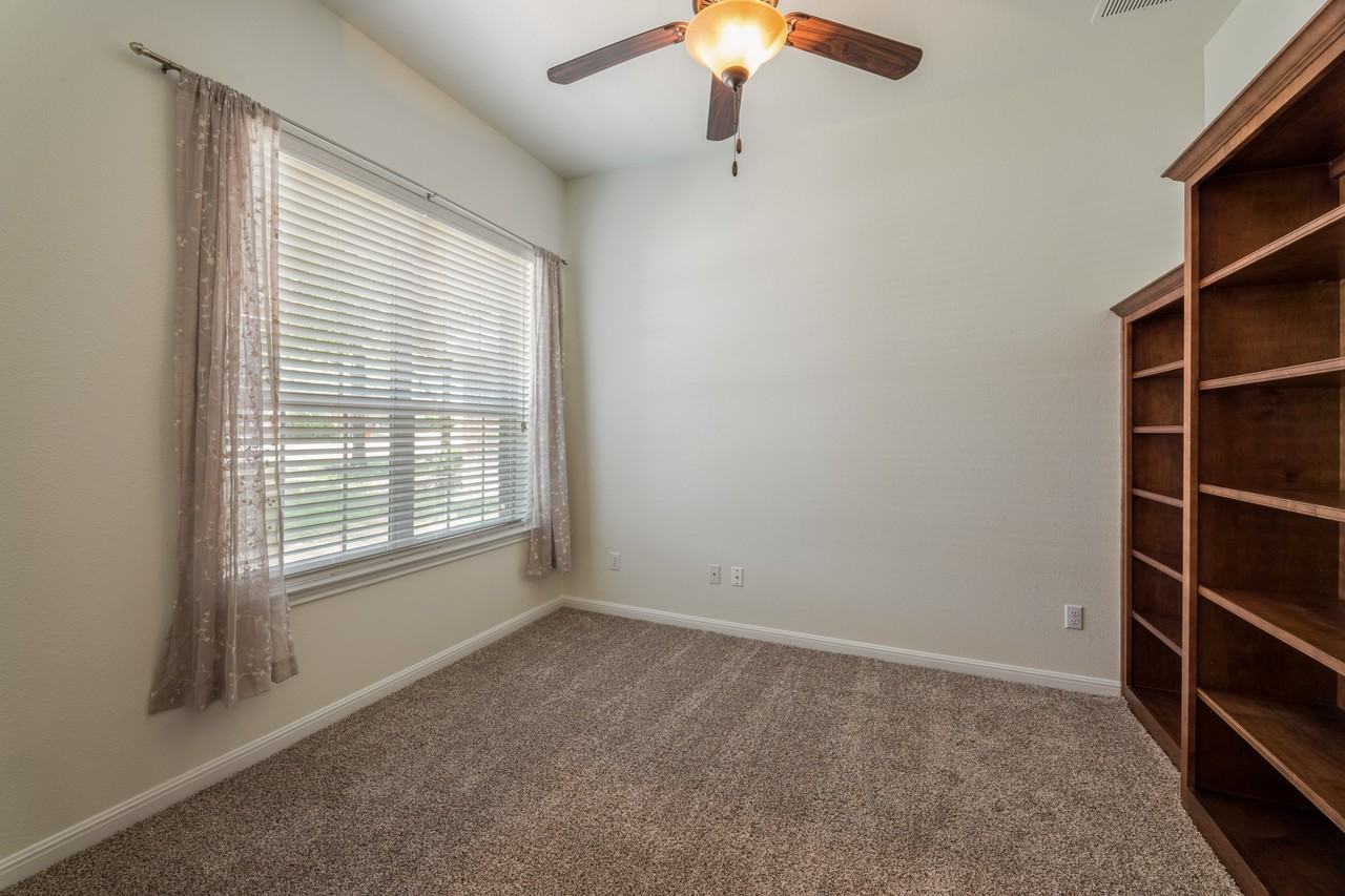 2487 Santa Barbara Loop - Photo 3 of 20