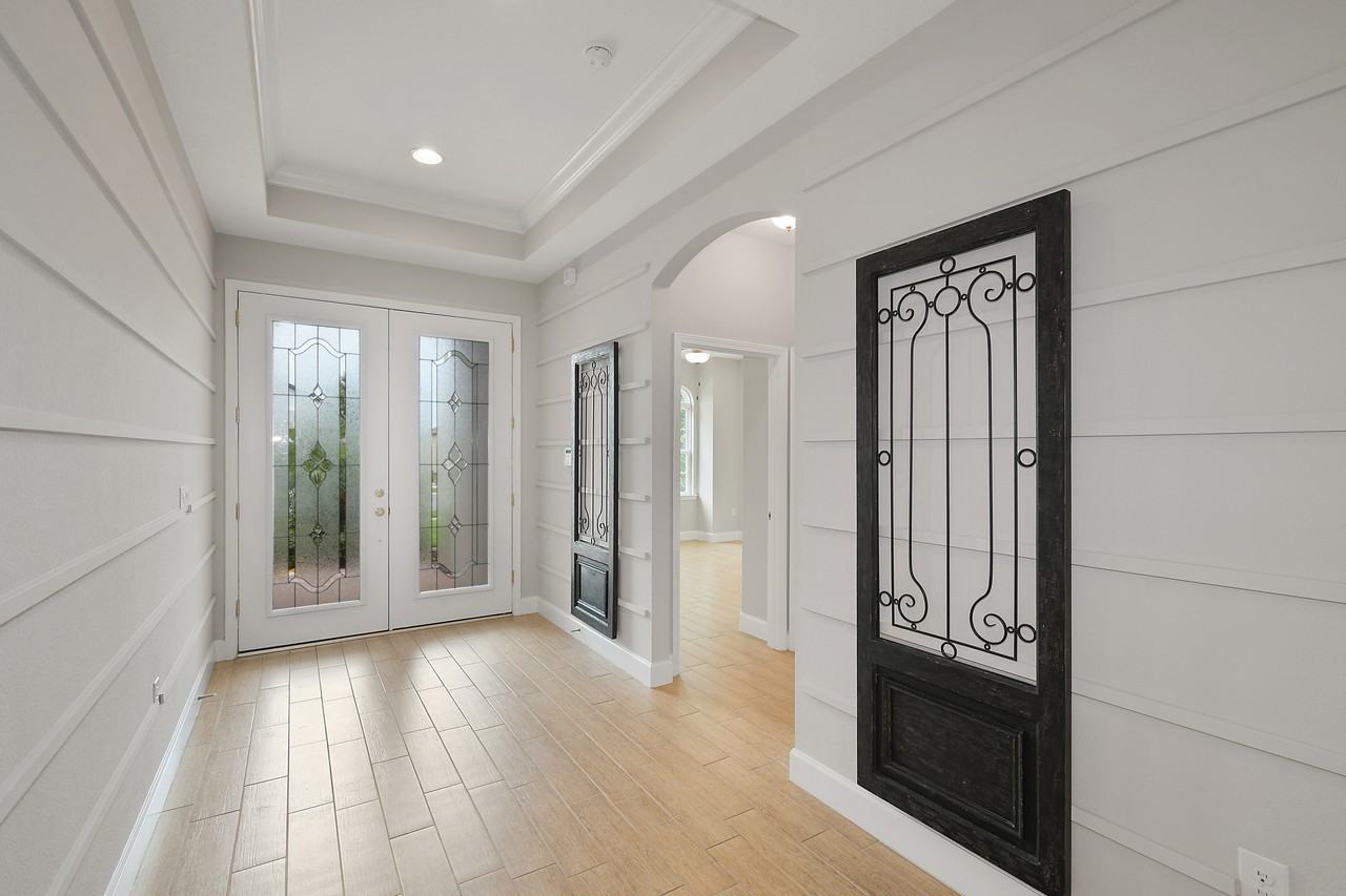 202 Messina Pl - Photo 2 of 21