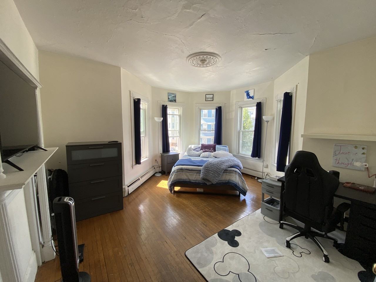 Calumet - Photo 2 of 9