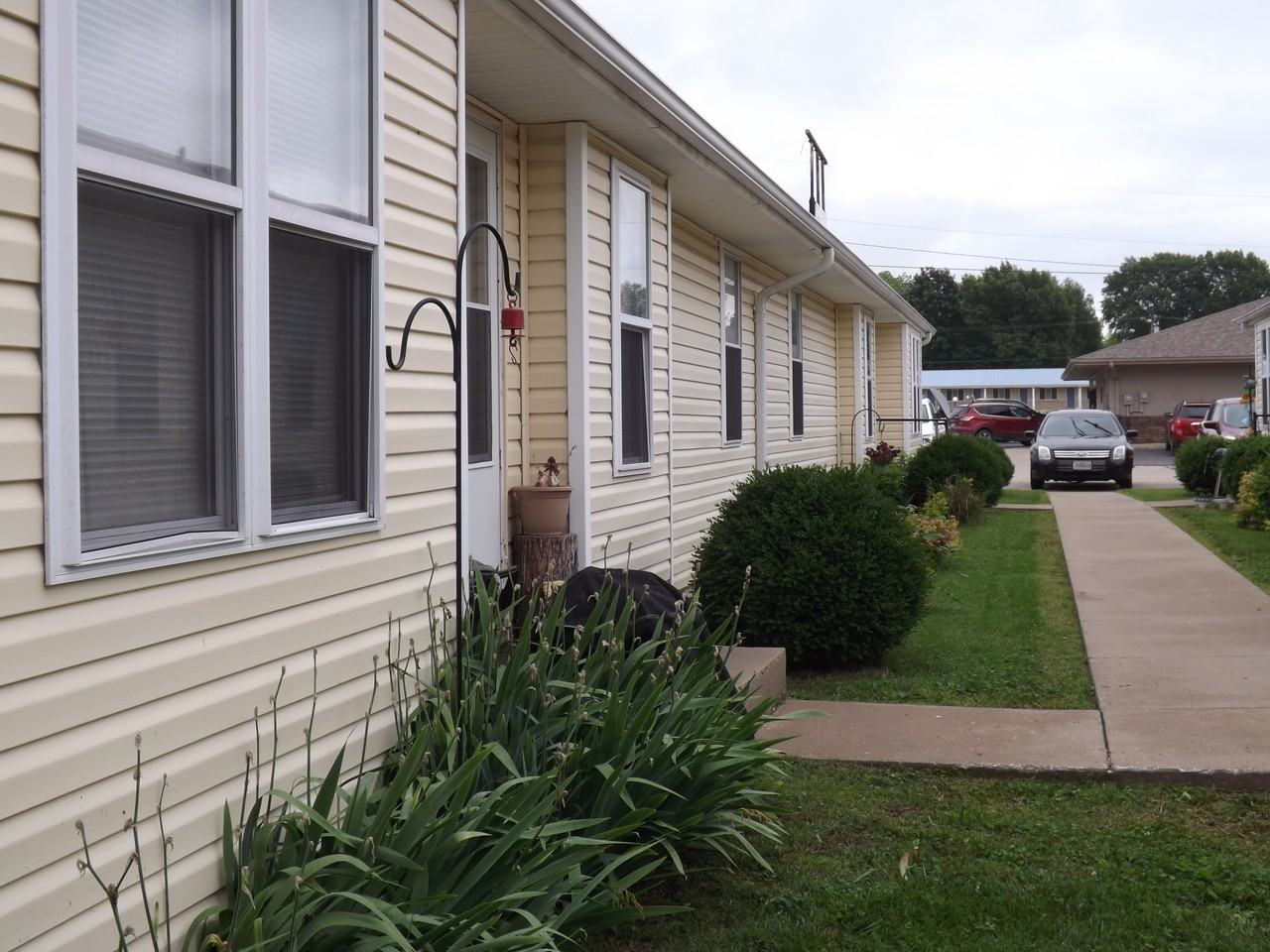 115 Wesmor St - Photo 3 of 4