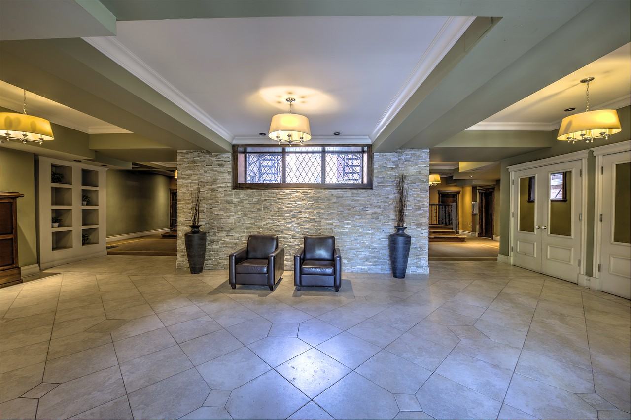 1620 Av Van Horne - Photo 2 of 32