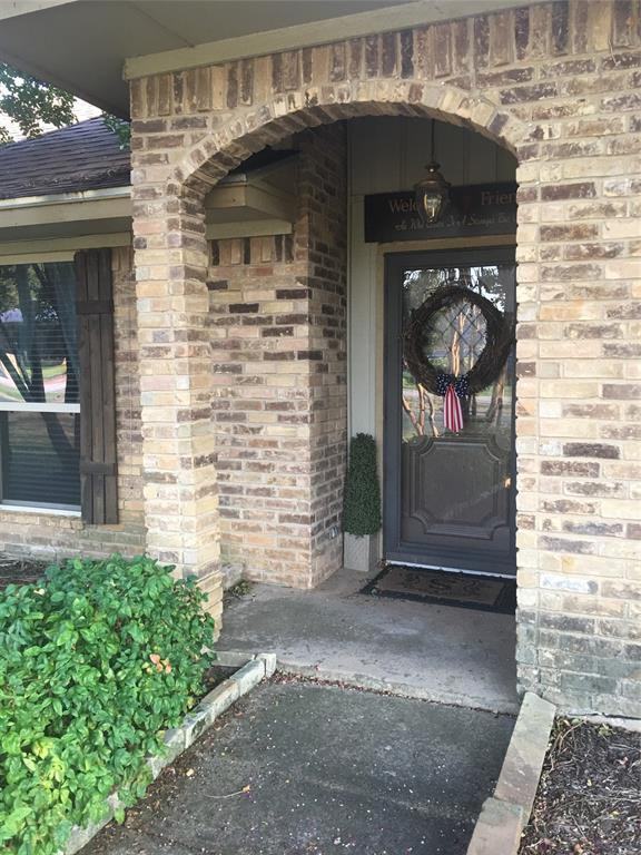 200 Valley View Trl - Photo 2 of 17